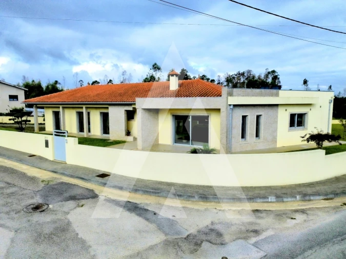 Moradia T3 para Venda em Macinhata do Vouga Foto 37