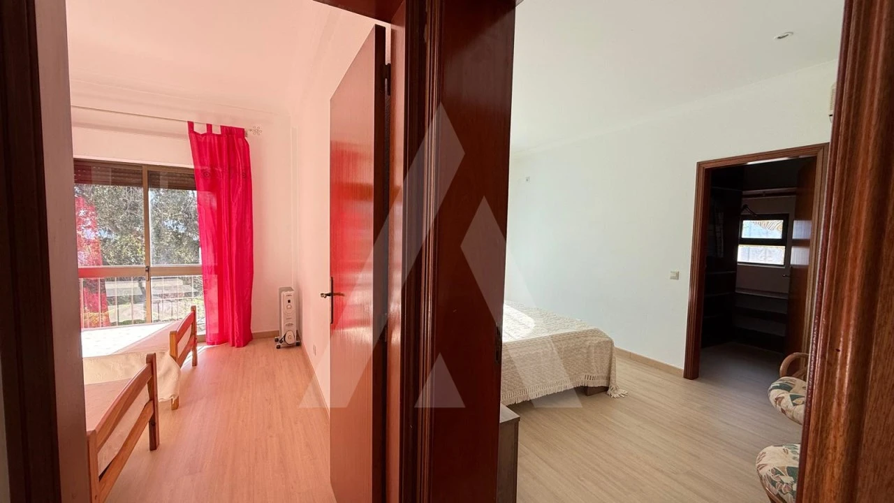 Apartamento T2 para Arrendamento em Albufeira e Olhos de Água Foto 17