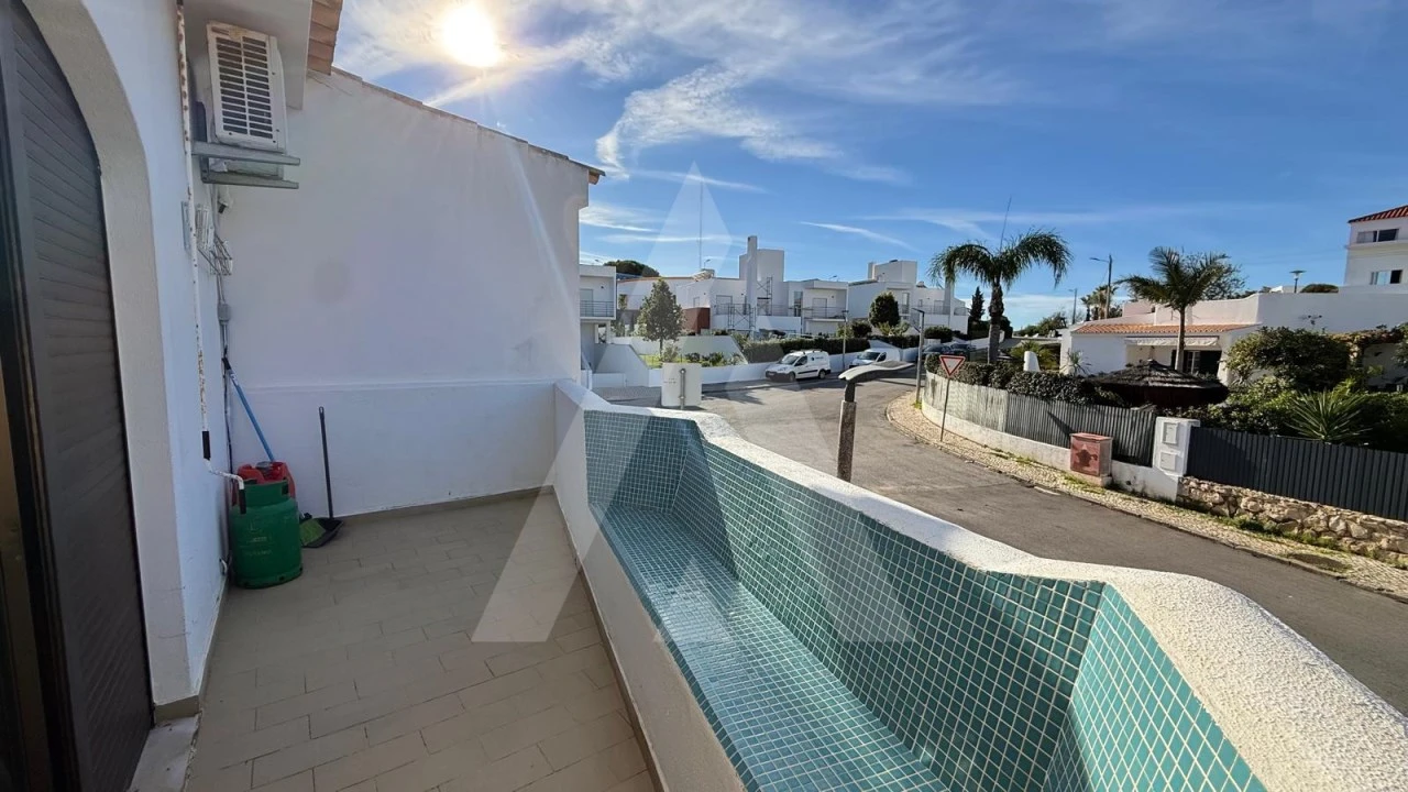 Apartamento T2 para Arrendamento em Albufeira e Olhos de Água Foto 18