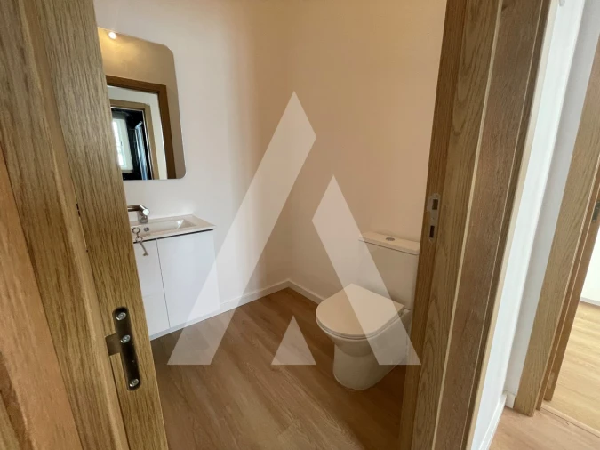 Apartamento T2 para Venda em Venteira Foto 17