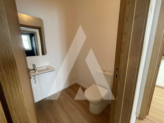 Apartamento T2 para Venda em Venteira Foto 18