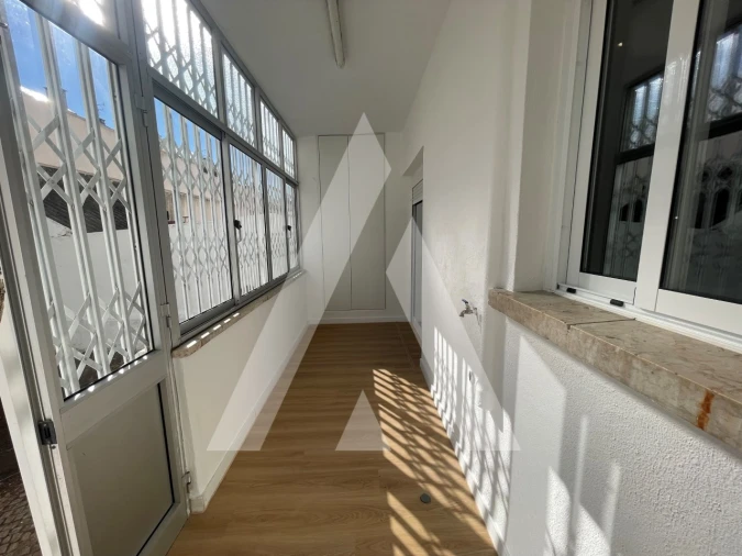 Apartamento T2 para Venda em Venteira Foto 23