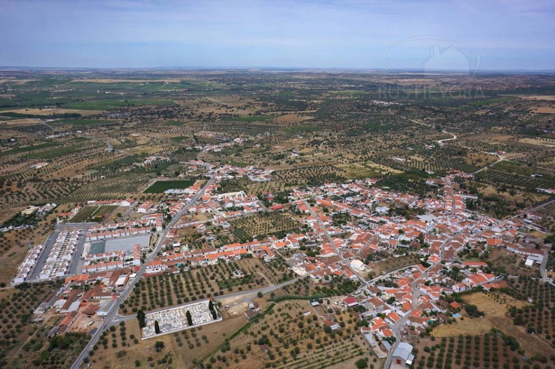 Terreno para Venda em Reguengos de Monsaraz Foto 10