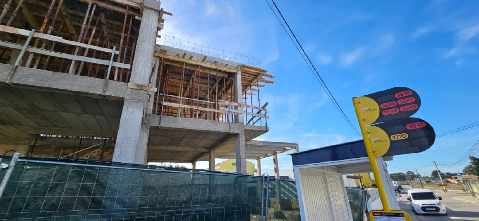 Moradia T3 para Venda em Fernao Ferro Foto 9