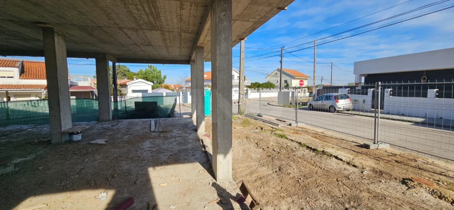 Moradia T3 para Venda em Fernao Ferro Foto 15