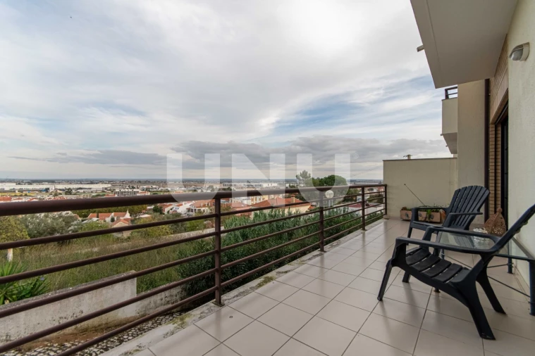 Moradia T4 para Venda em Castanheira do Ribatejo e Cachoeiras Foto 16