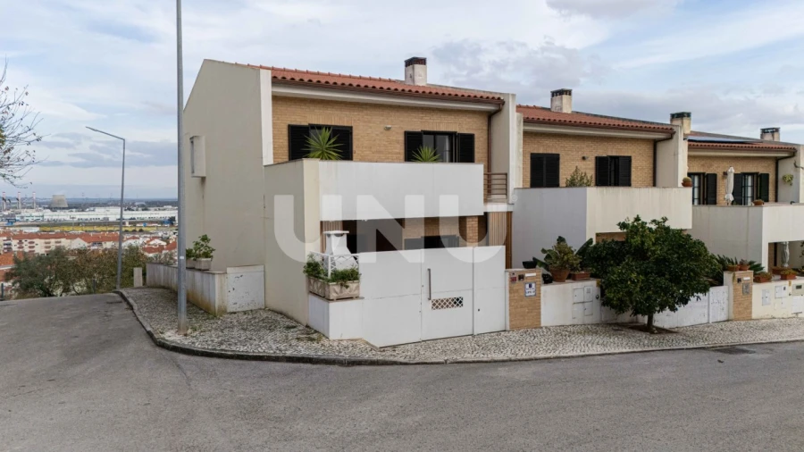 Moradia T4 para Venda em Castanheira do Ribatejo e Cachoeiras Foto 42