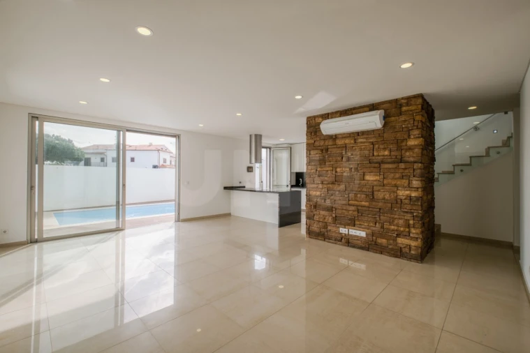 Moradia T3 para Venda em Tornada e Salir do Porto Foto 3