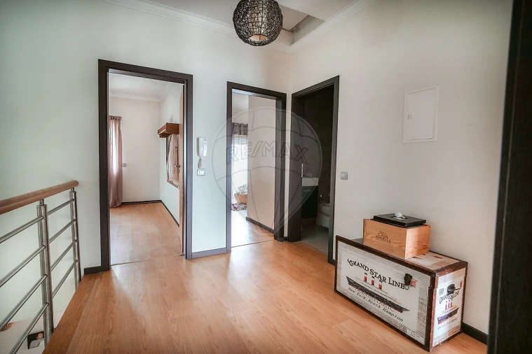 Moradia T4 para Venda em Vale de Santarem Foto 14