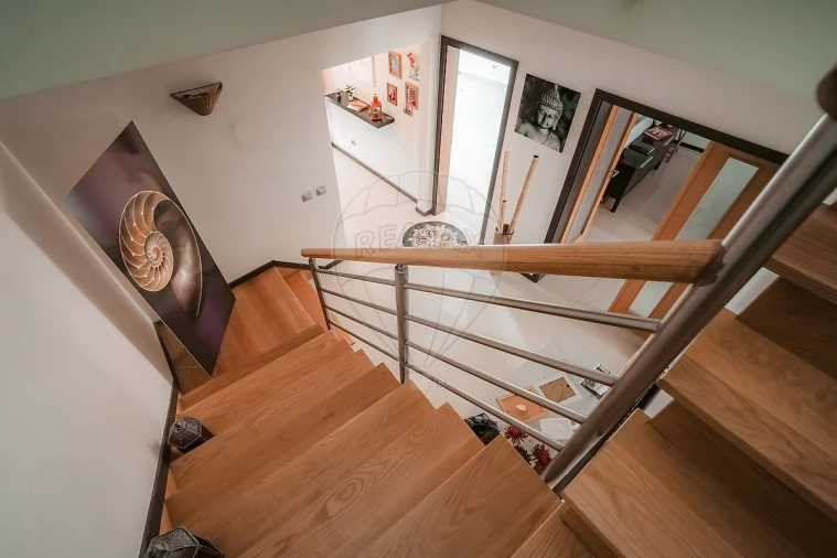 Moradia T4 para Venda em Vale de Santarem Foto 9