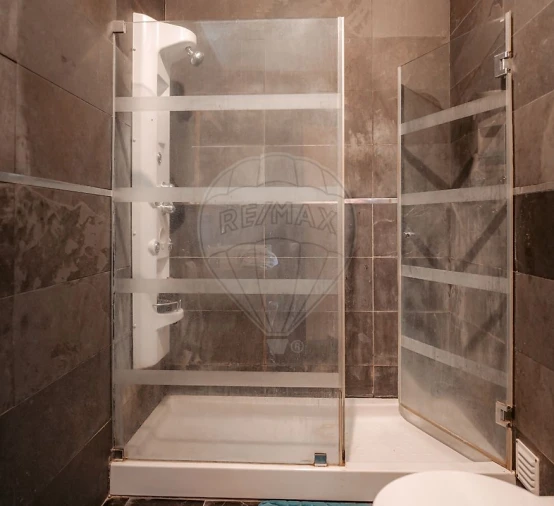 Moradia T4 para Venda em Vale de Santarem Foto 15