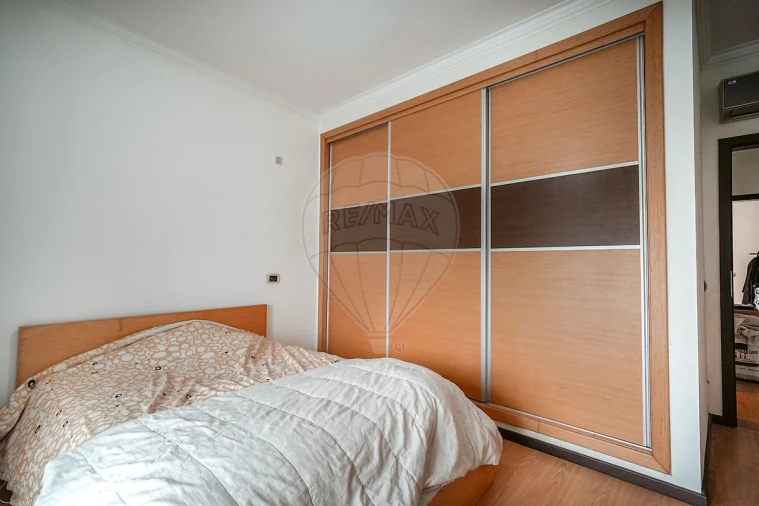 Moradia T4 para Venda em Vale de Santarem Foto 23