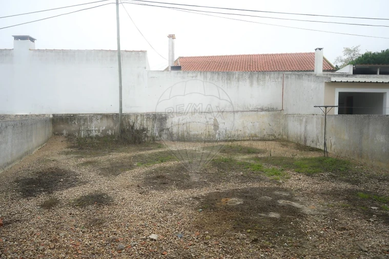 Moradia T4 para Venda em Vale de Santarem Foto 27