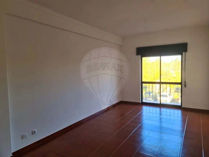 Apartamento T3 para Arrendamento em Cartaxo e Vale da Pinta Foto 2
