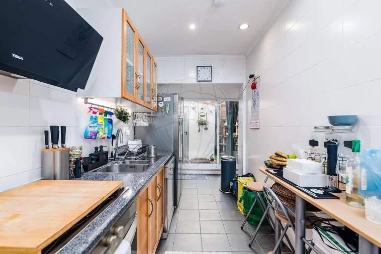 Apartamento T2 para Venda em Queluz e Belas Foto 3