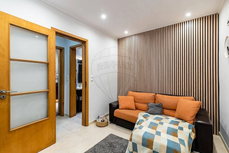 Apartamento T2 para Venda em Queluz e Belas Foto 11