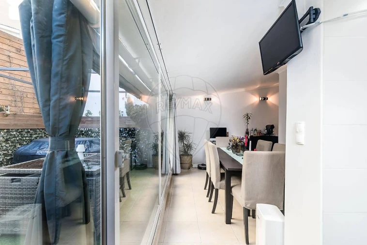 Apartamento T2 para Venda em Queluz e Belas Foto 14