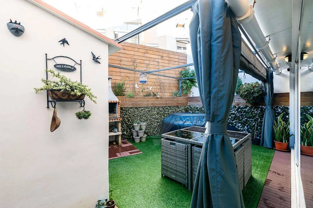 Apartamento T2 para Venda em Queluz e Belas Foto 4