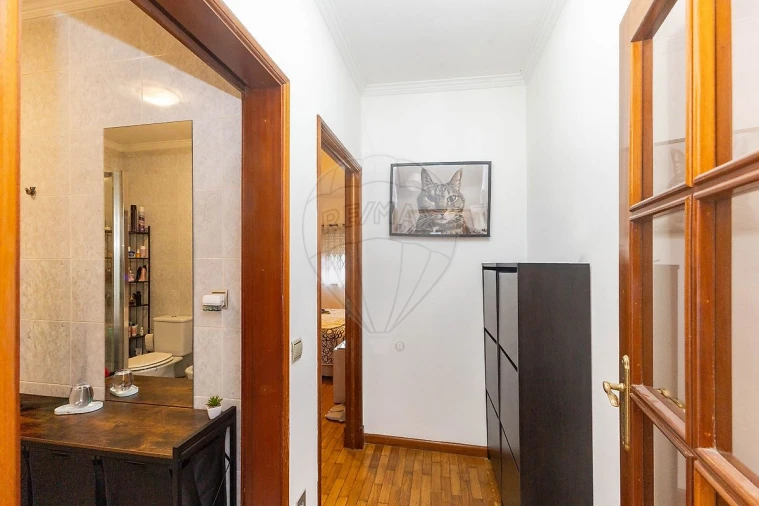 Apartamento T1 para Venda em Oliveira do Douro Foto 20