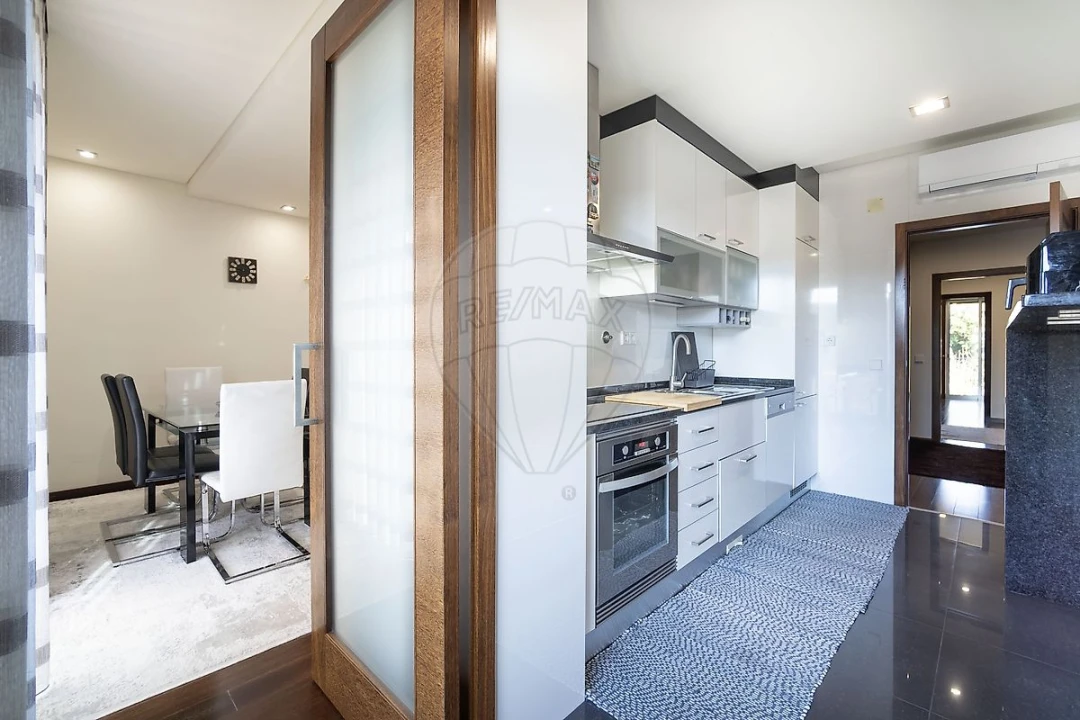 Apartamento T2 para Venda em Vila Chã, Codal e Vila Cova de Perrinho Foto 9