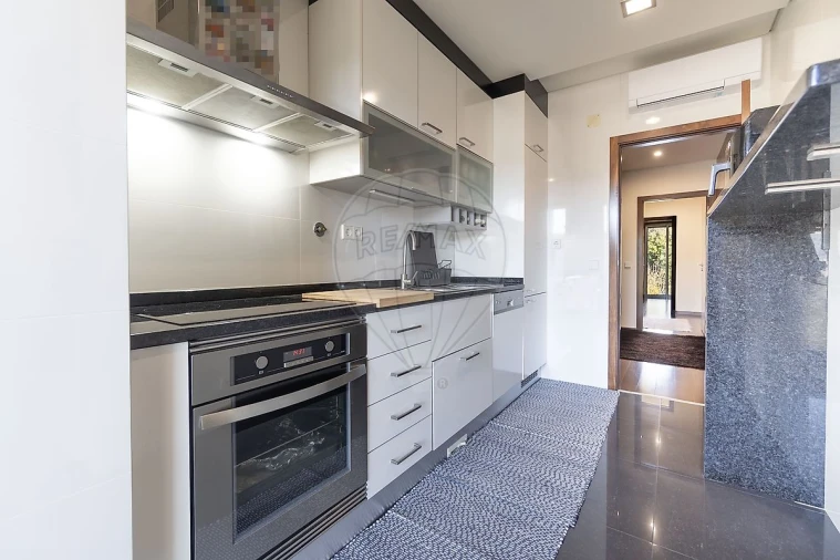 Apartamento T2 para Venda em Vila Chã, Codal e Vila Cova de Perrinho Foto 12