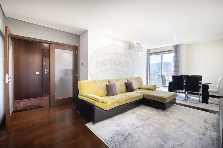 Apartamento T2 para Venda em Vila Chã, Codal e Vila Cova de Perrinho Foto 5