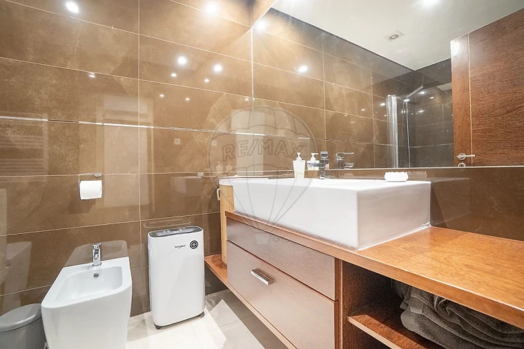 Apartamento T2 para Venda em Vila Chã, Codal e Vila Cova de Perrinho Foto 28