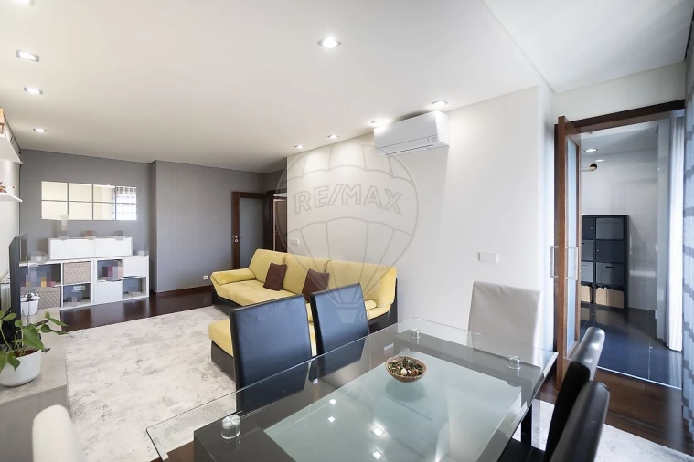 Apartamento T2 para Venda em Vila Chã, Codal e Vila Cova de Perrinho Foto 6