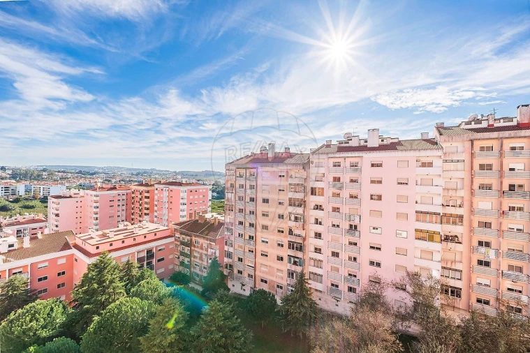 Apartamento T2 para Venda em Cacém e São Marcos Foto 24
