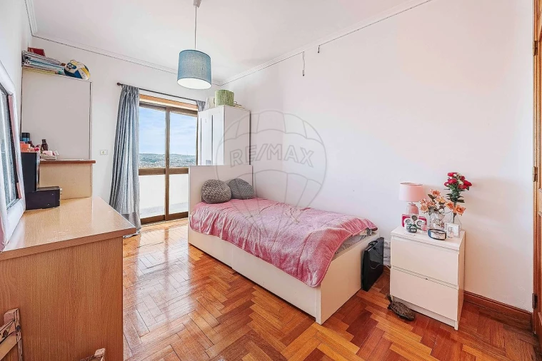 Apartamento T2 para Venda em Cacém e São Marcos Foto 16