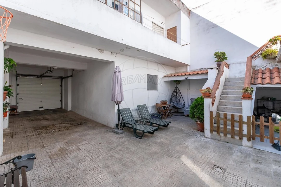 Moradia T5 para Venda em Santa Maria, São Pedro e Matacães Foto 35