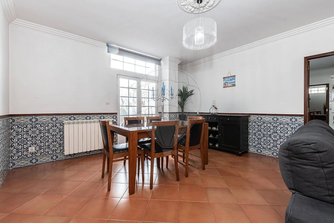 Moradia T5 para Venda em Santa Maria, São Pedro e Matacães Foto 18