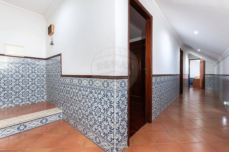 Moradia T5 para Venda em Santa Maria, São Pedro e Matacães Foto 17