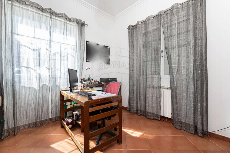 Moradia T5 para Venda em Santa Maria, São Pedro e Matacães Foto 22