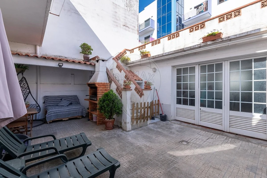 Moradia T5 para Venda em Santa Maria, São Pedro e Matacães Foto 34