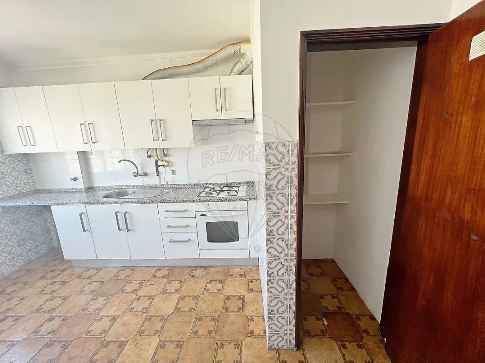 Apartamento T3 para Venda em Carregado e Cadafais Foto 3
