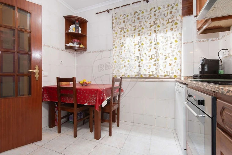 Moradia T3 para Venda em Alenquer (Santo Estêvão e Triana) Foto 15