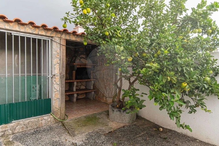 Moradia T3 para Venda em Alenquer (Santo Estêvão e Triana) Foto 4