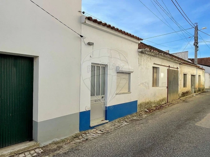 Moradia T1 para Venda em Abrigada e Cabanas de Torres Foto 4