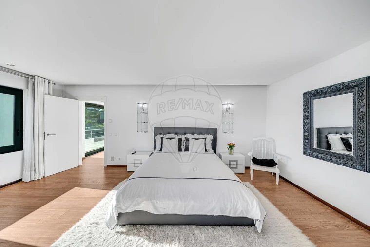 Moradia T5 para Venda em Fermentelos Foto 9