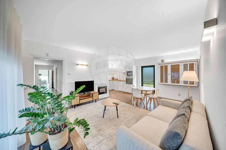 Moradia T5 para Venda em Fermentelos Foto 17