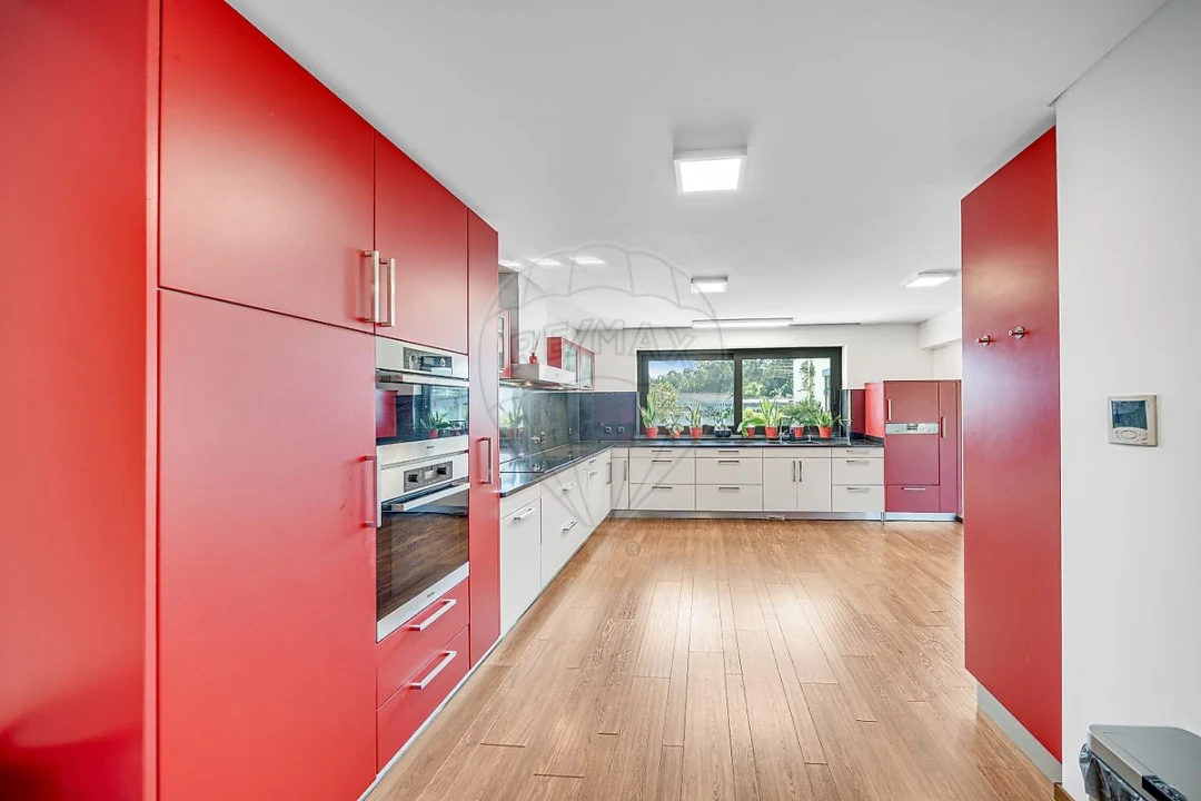 Moradia T5 para Venda em Fermentelos Foto 5