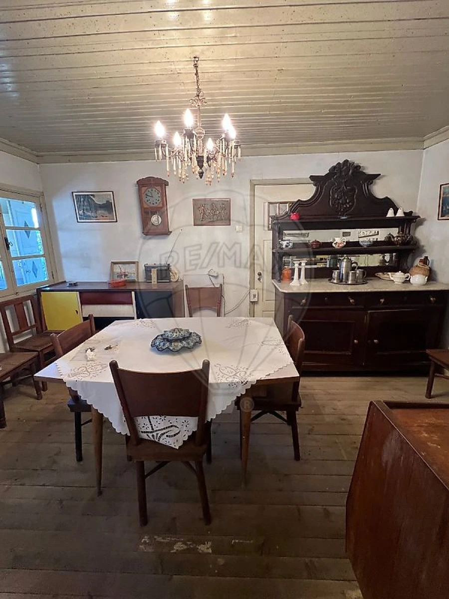 Moradia T3 para Venda em Arnoia Foto 6