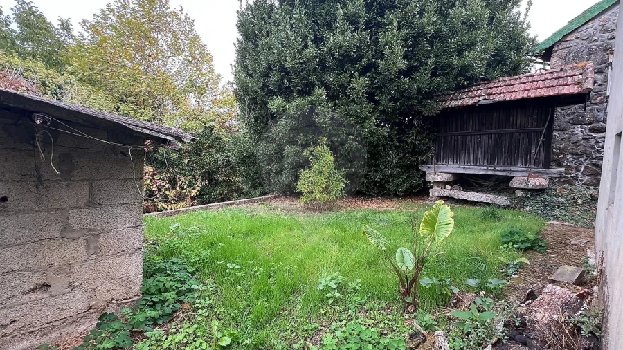 Moradia T3 para Venda em Arnoia Foto 18