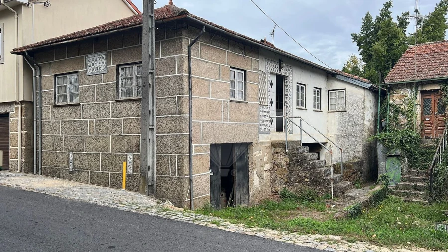 Moradia T3 para Venda em Arnoia Foto 21