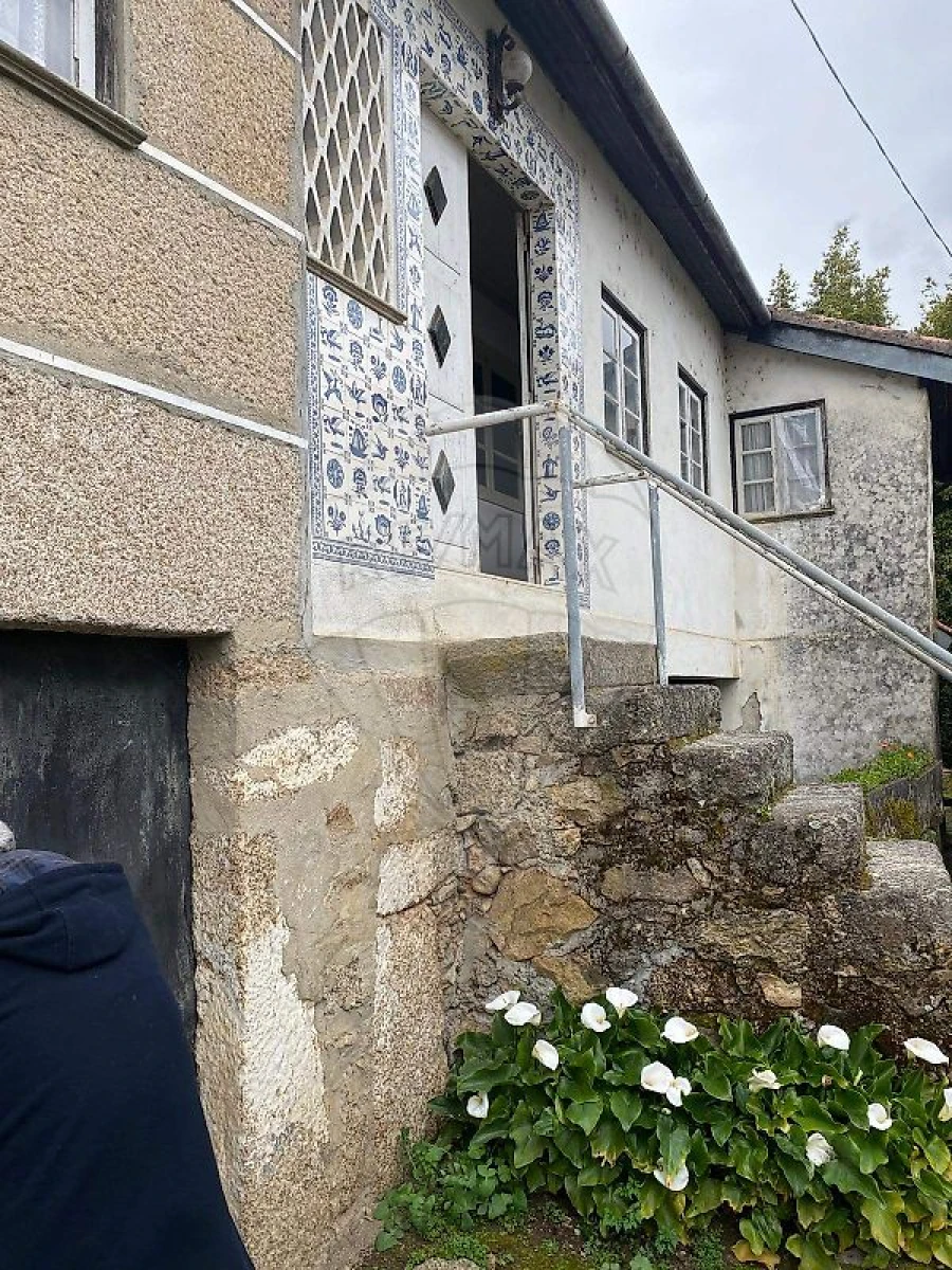 Moradia T3 para Venda em Arnoia