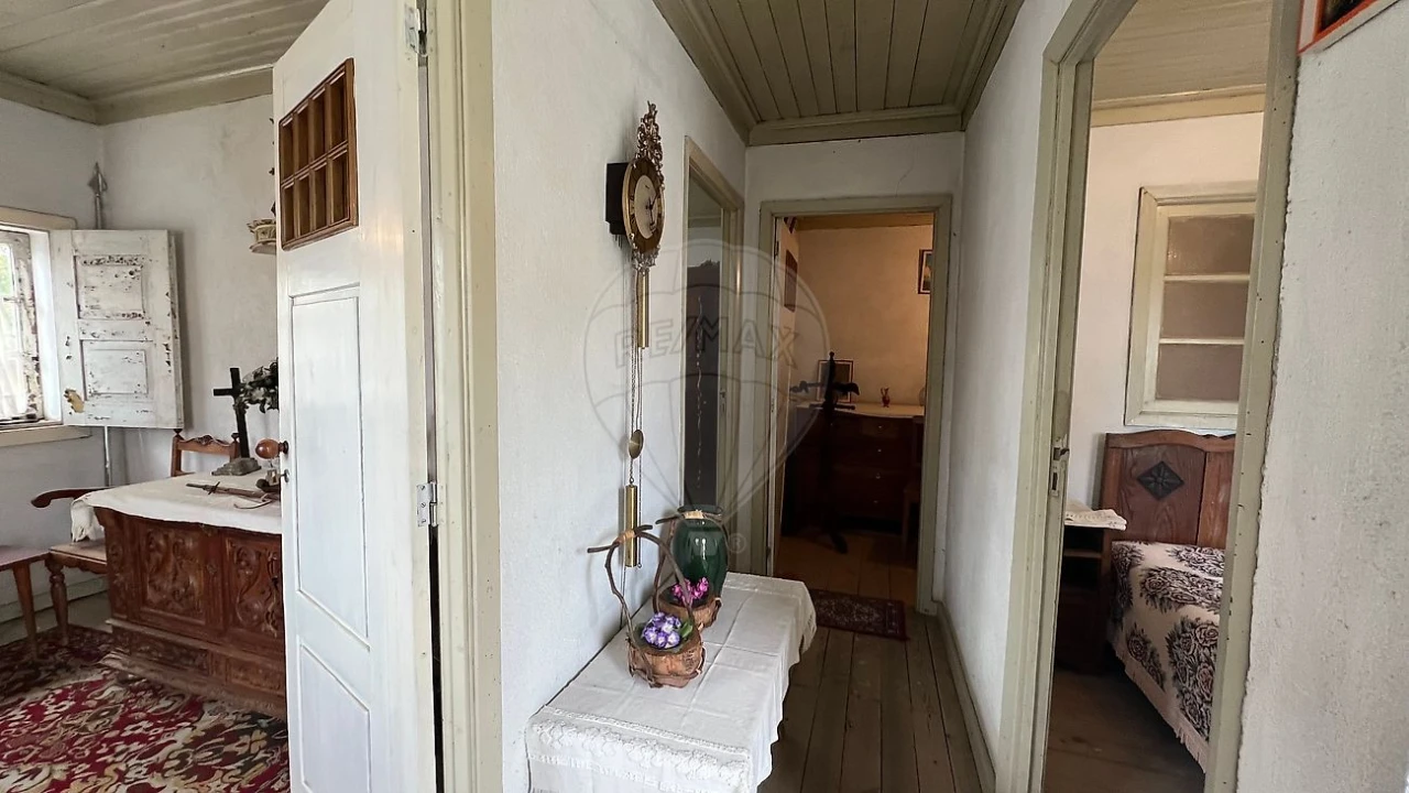 Moradia T3 para Venda em Arnoia Foto 13