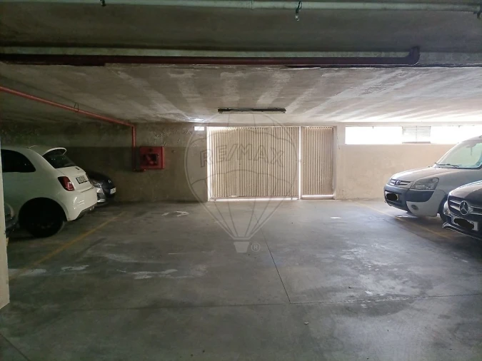 Garagem para Venda em Bonfim Foto 3