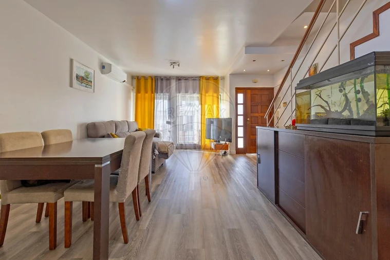 Moradia T3 para Venda em Charneca de Caparica e Sobreda Foto 8