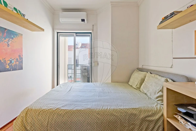 Moradia T3 para Venda em Charneca de Caparica e Sobreda Foto 10